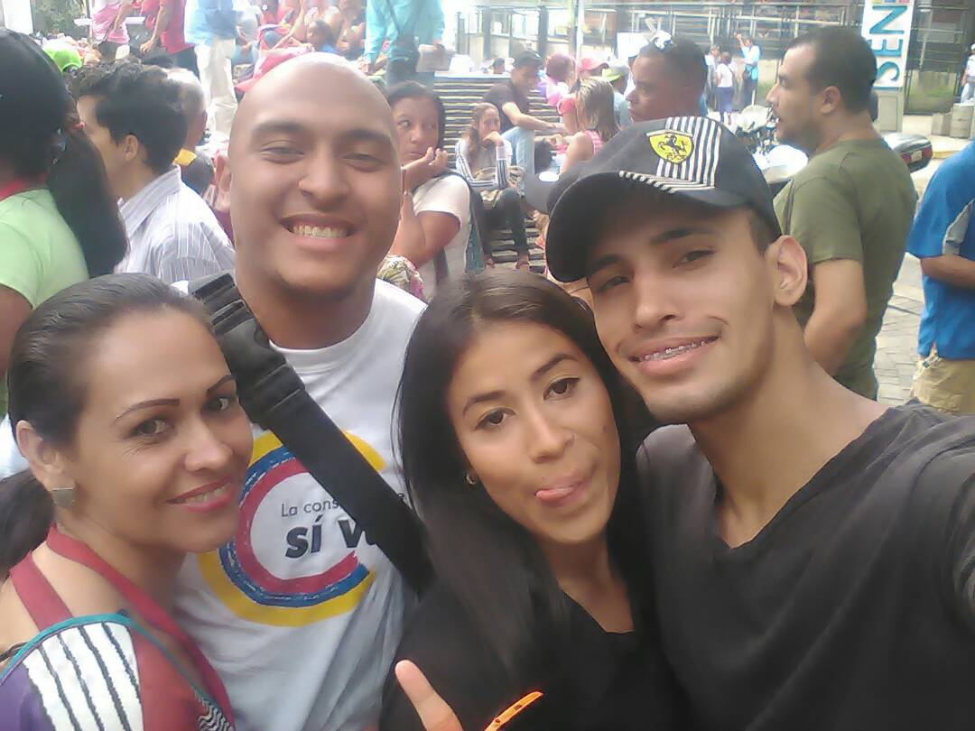 SE_CLAP's tweet image. Comunicadores CLAP Parroquia San Jose asumiendo en las calles de Caracas. En apoyo a la ANC @ClapOficial @FreddyBernal