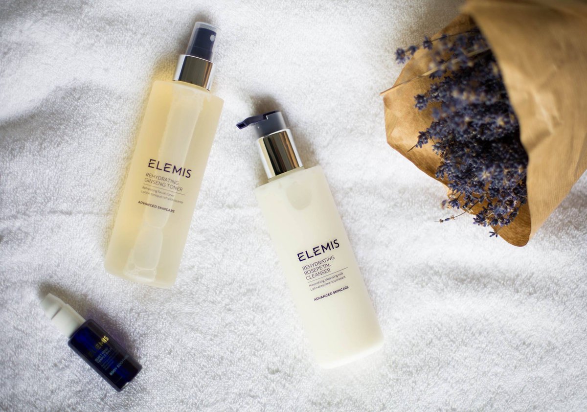 EsyaSpa_RR's tweet photo. Purchase two products from the @Elemis Pro-Collagen range &amp; receive a FREE FREE Rehydrating Rosepetal Cleanser worth £22.50! https://t.co/vp5fIssQuL