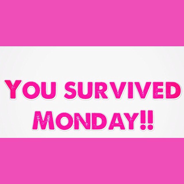 Phew, thats a relief that Monday is out the way! Now how long until the weekend?

#lashes #lashgoals #eyelashes #makeup