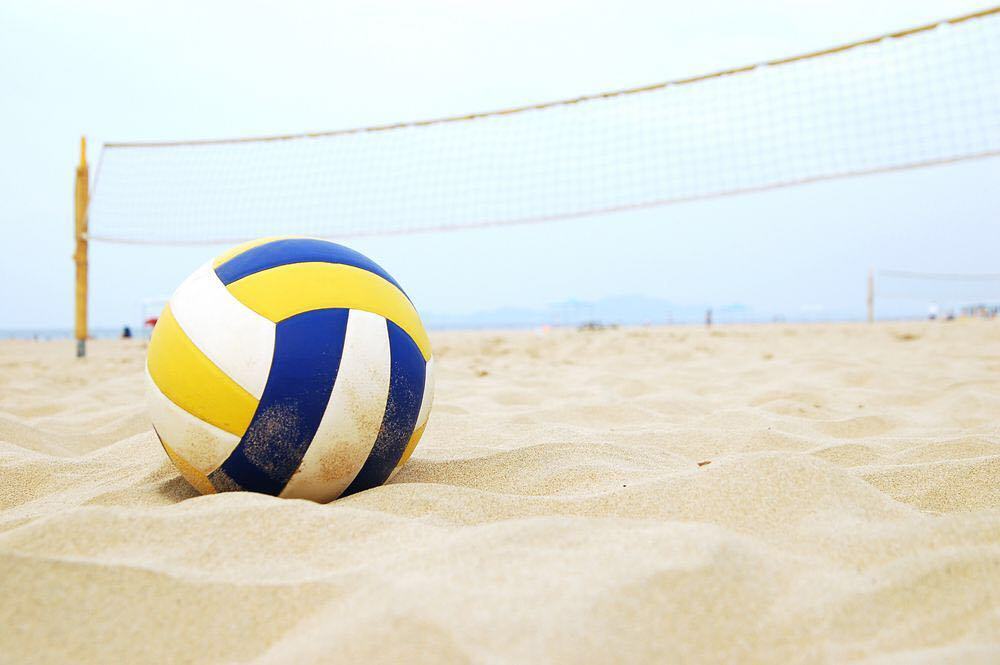 LCStudentsCNTRL's tweet photo. LC High Hangs is THIS Wednesday, August 9th and Wednesday, august 16th from 7-830 PM.
- where? Sunnyside beach (2509 Chambers Creek Rd) 
No… https://t.co/jGB2muWje2