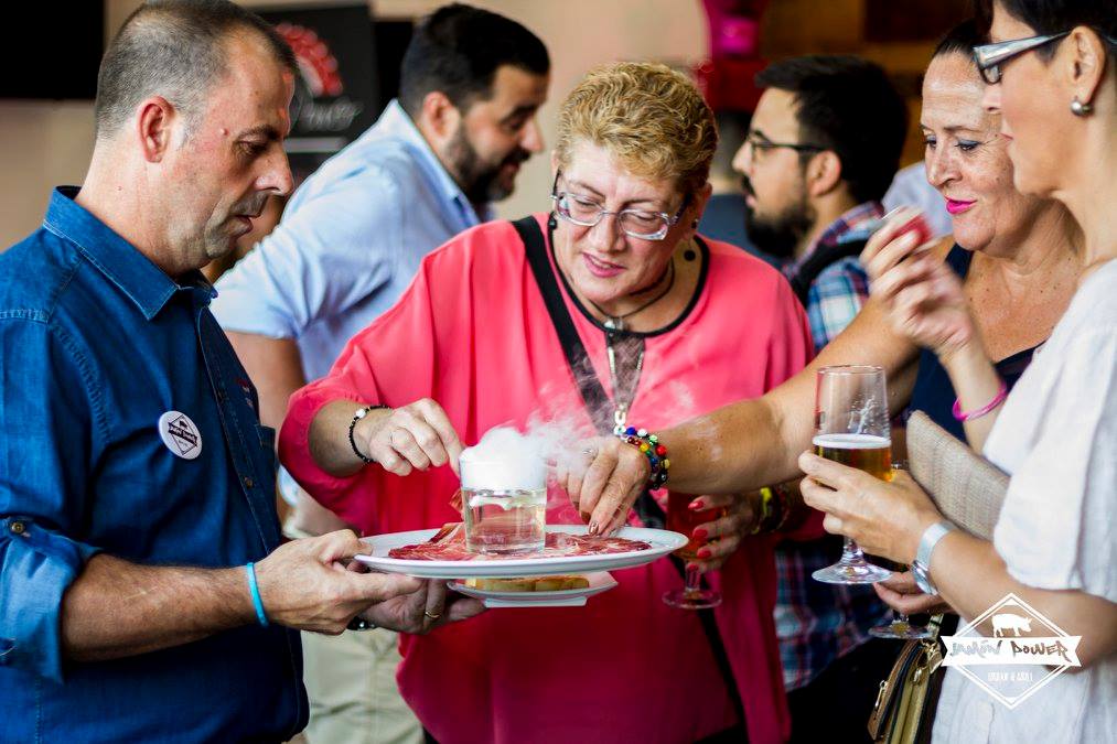 El pasado #lunes fue nuestra #inauguración y no podríamos decir otra palabra que no fuera #GRACIAS❤Esto es solo el #principio😊 #jamonpower