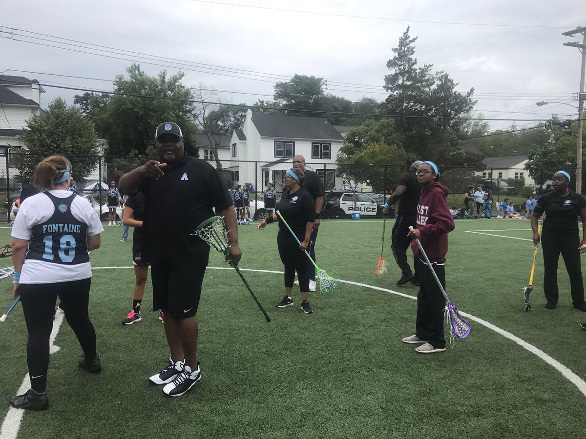 Lax tournament staff vs Ss! @APSuperREP @skgray1 <a href="/ArnoneLauren/">Lauren Arnone</a> <a href="/Gerbs10/">Mark Gerbino</a> @Prncpl_ERuiz <a href="/svelaz79/">Sonia Irizarry</a> @hoperat28 <a href="/CynthiaArdi5/">Cynthia Ardizzone</a>