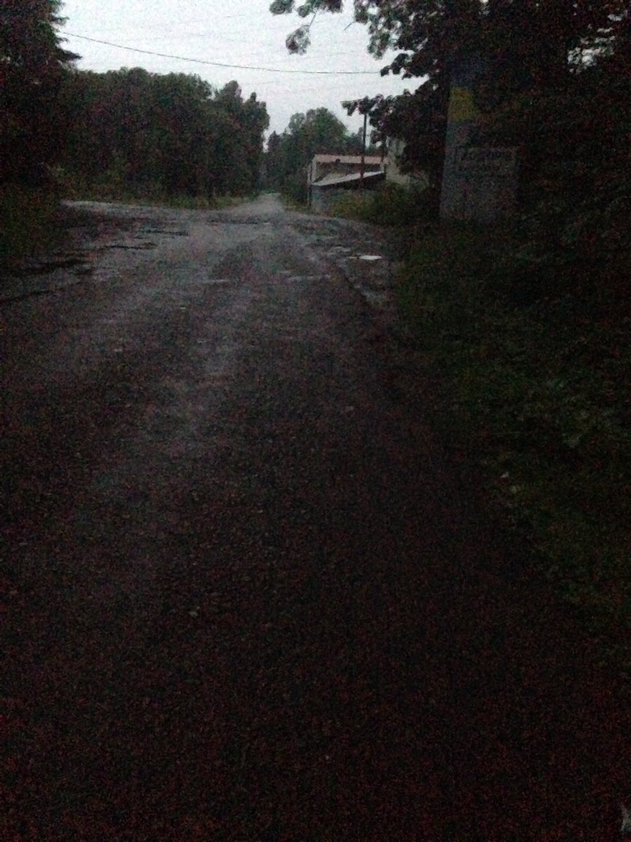 iryna_yavorska's tweet photo. 21.20 год, дощ, темно як в очах на сесії, холод. Ми вирішили покататись на #rowerze.
Всім, хто не знає, шо таке адекватність, пасвєщається https://t.co/XKS8eHqKiv