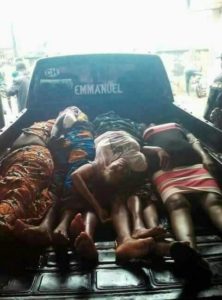 SimpleLoaded's tweet photo. #SimpleloadedAnambra shooting: Emeka stepped outside church to stretch his legs, then 12 killed inside Read more… https://t.co/7IuGzI6ZCw https://t.co/dgeuZzatHG