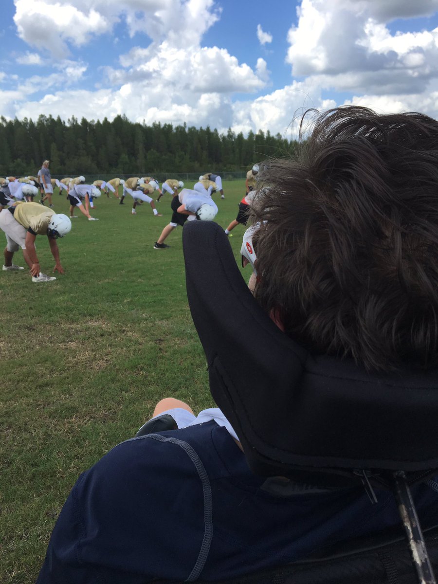 xavier_trey's tweet photo. #42 back at Sunlake Seahawk practice checking out this year's squad. #SeahawkForever #SeahawkTough https://t.co/bfabbNrRu0