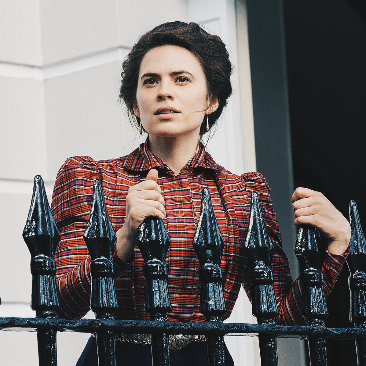 badpostatwells's tweet photo. "Only connect..." Howards End, 2017 https://t.co/PtcH812Q02