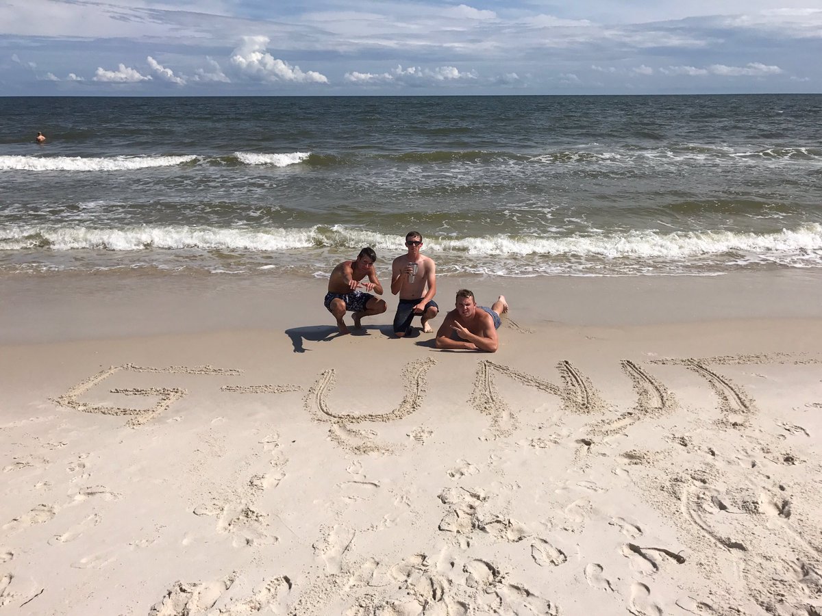 g_unit_softball's tweet photo. G-Unit Worldwide. #mentality https://t.co/a0mInmSr0N