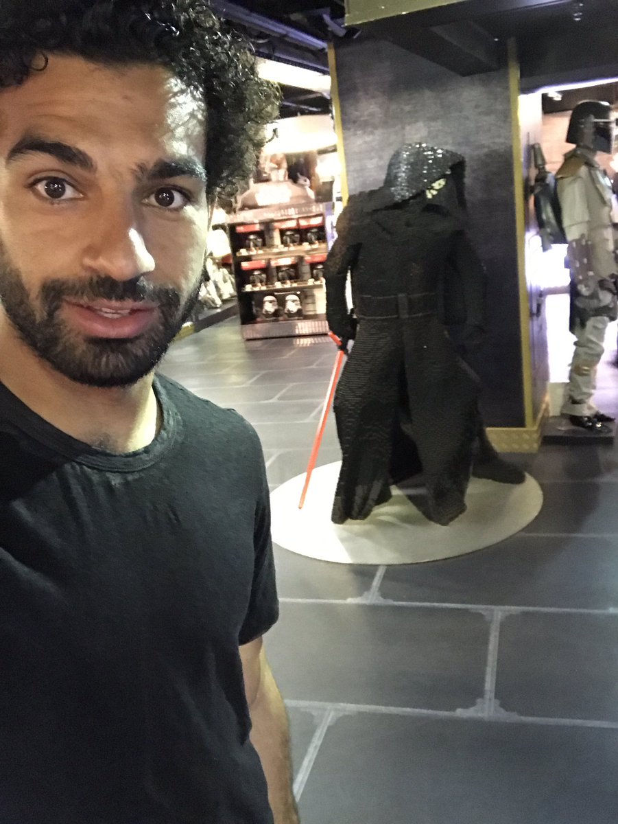 MoSalah's tweet photo. Happy to see you again my friend after a long time 😂 @OfficialRadja https://t.co/IpYB3cczop