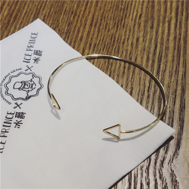 😁RT+팔로우 이벤트😁1명 추첨

세련된 시계 &amp; 팔찌 공구 실시!

❤️10000원+2500원
❤️8월 31일 24시 마감

주문서▶naver.me/F30Sx4US
상세사항▶blog.naver.com/chony_shop/221…