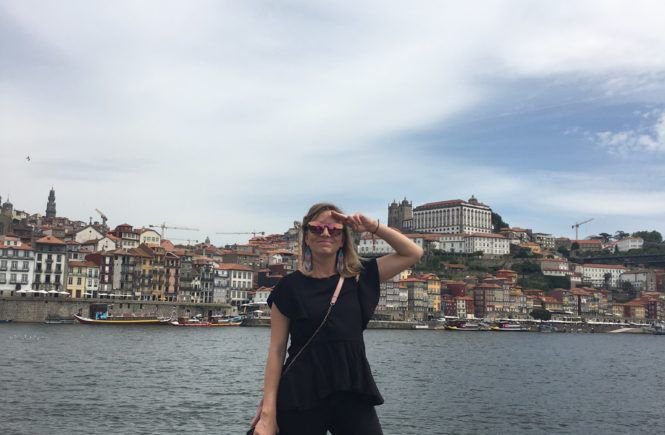 roumena's tweet image. Reminiscing about drinking #porto in #Portugal &amp;amp; some of the #bestplacesinporto my mom &amp;amp; I visited buff.ly/2v3Qsuz