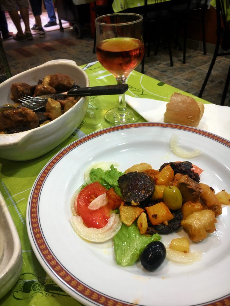 roumena's tweet image. Reminiscing about drinking #porto in #Portugal &amp;amp; some of the #bestplacesinporto my mom &amp;amp; I visited buff.ly/2v3Qsuz