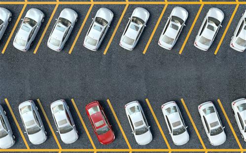 Returning Owls: Your license plate acts as your permit-no decal required 😁 . Park facing forward to avoid a ticket. #OwlParking ⬇️ ⬇️