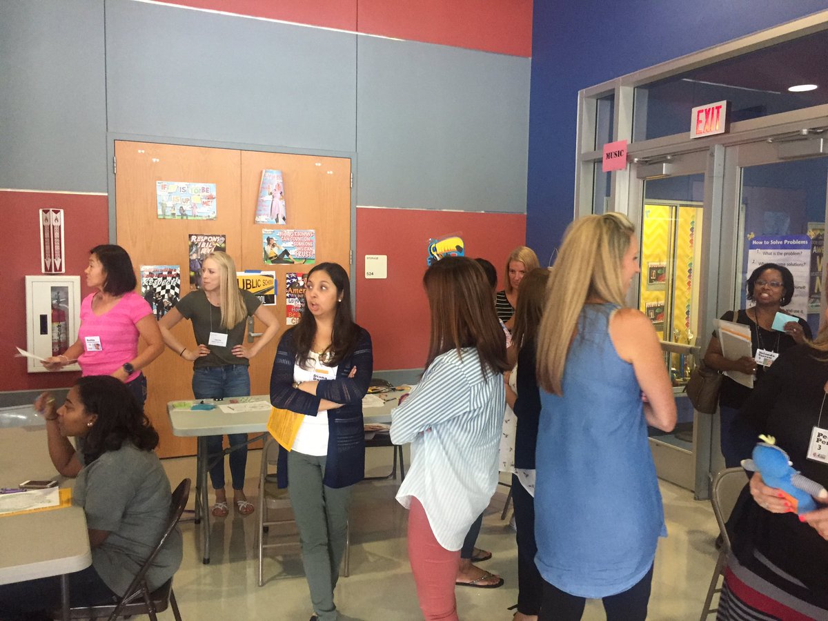 lakeview_leisd's tweet photo. "Week 4" Poverty Simulation. #lakeviewlove #WEmovekids @leisd @brent_leisd @DGallagherEdS https://t.co/cXmHLWoj4O