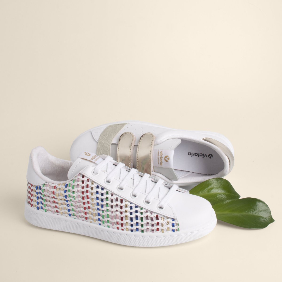 Victoria Shoes tweet media