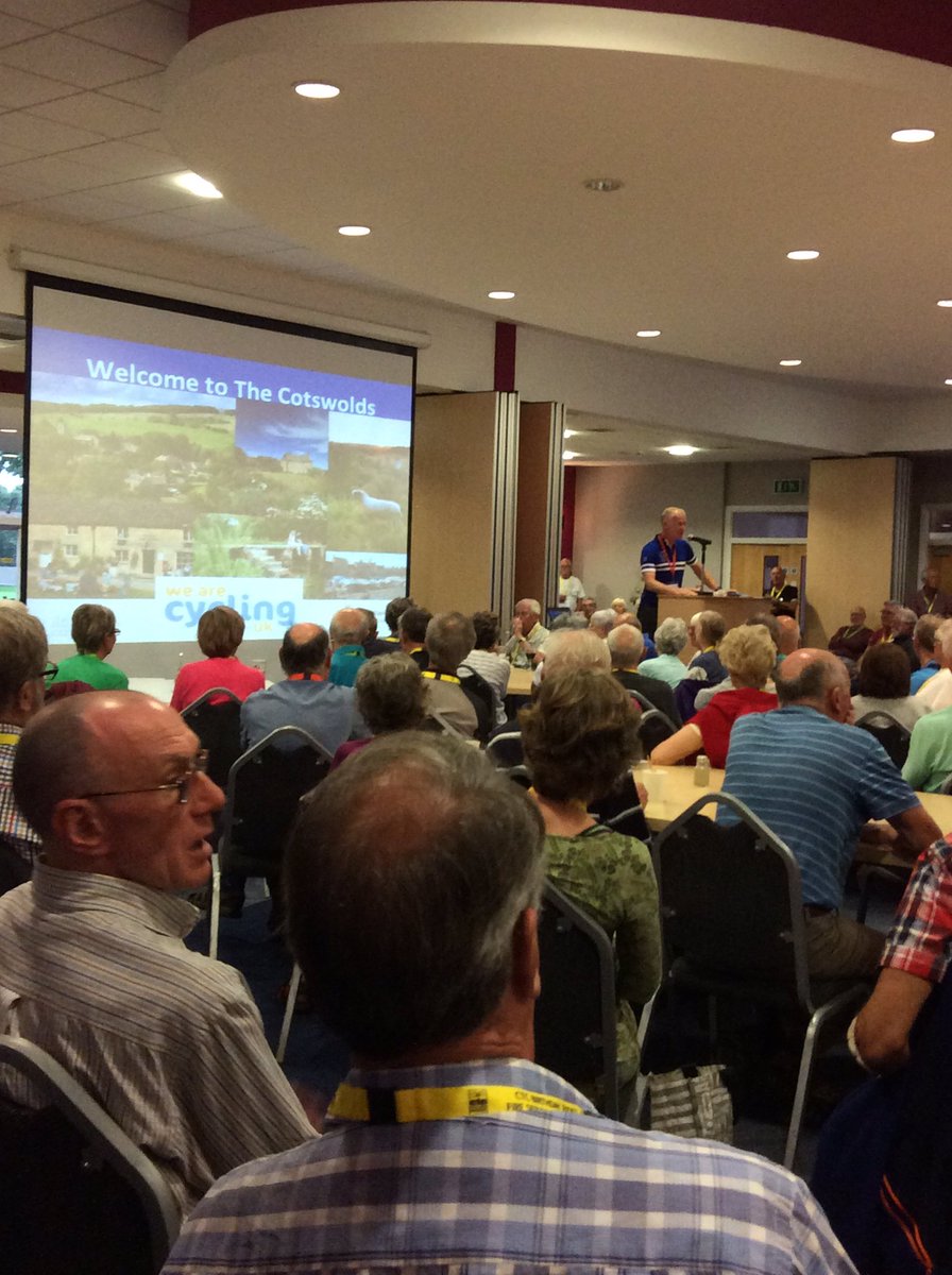 Lovely to speak to 450 cycling delegates from CTC <a href="/WeAreCyclingUK/">Cycling UK</a> at <a href="/FSCmoreton/">Fire Service College</a> this evening