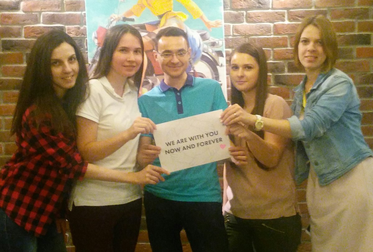ururulisa's tweet photo. With love! #LPoneFamily #WeAreTogether #LPfamily  #LinkinLove #LPfamilySupport #Russia https://t.co/PUKkMXCjEg