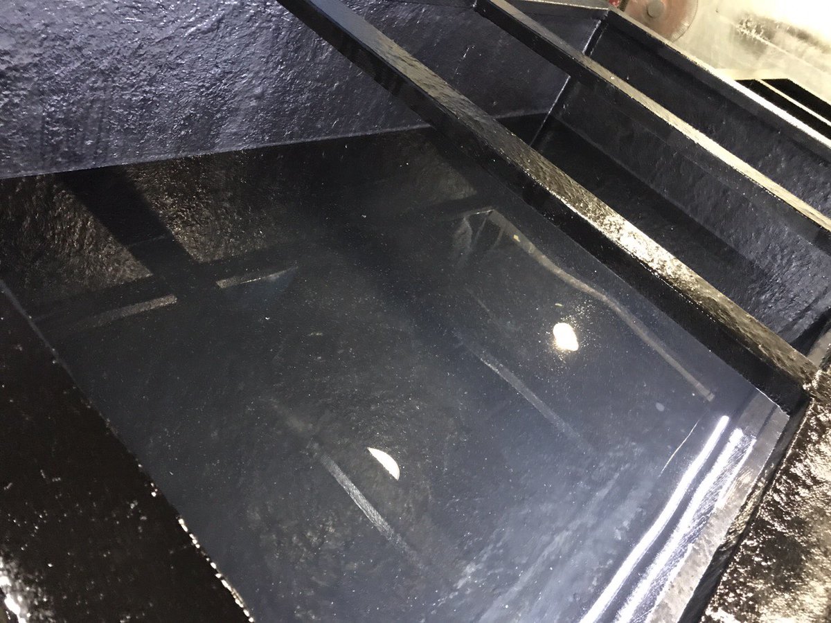 totalability2's tweet image. FRP   断熱仕様  幅240cm奥行き130cm高さ85cm  オーバーフロー無料   使用期間半年  20万円   お近くの方は無料でお運び致します。東京方面、福井方面の方は今月お安く配達可能です。在庫処分の為価格交渉可能です。