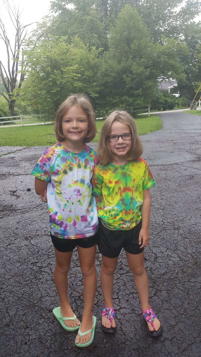 GaylaBecker3's tweet photo. @Engage_CXO #BYK2WD Evansville. Tie died shirts turned out soooooo cute!! https://t.co/WYBrCH6Fgg