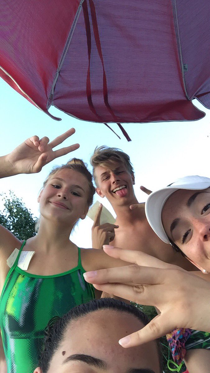 morganwhaleyyy's tweet photo. thanks for a great season💚 #splashnation @AmaliaTsipas @AlexMarieHansen @_colinallison_ @hansen_king @faithtyranski https://t.co/Kv0GsrchLf