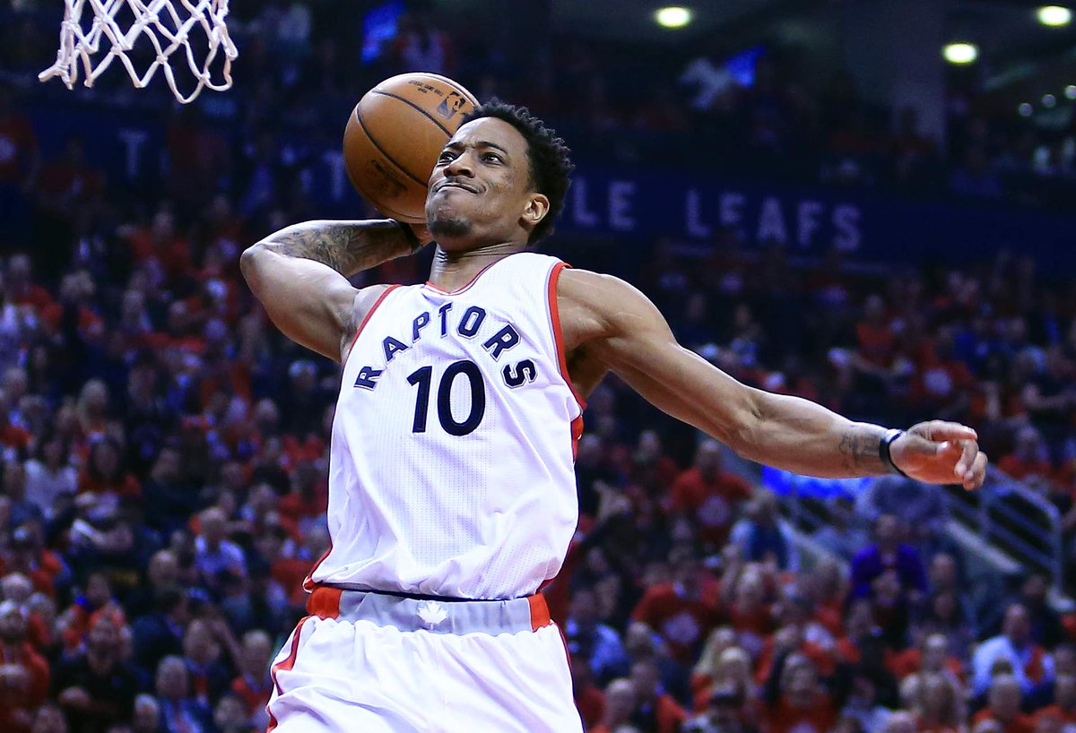 RaptorsNationCP's tweet photo. Happy 28th Birthday to our very own All-Star Demar Derozan. #MrMidRange #WeTheNorth 🍁🎉🎉 https://t.co/2LraY773UK