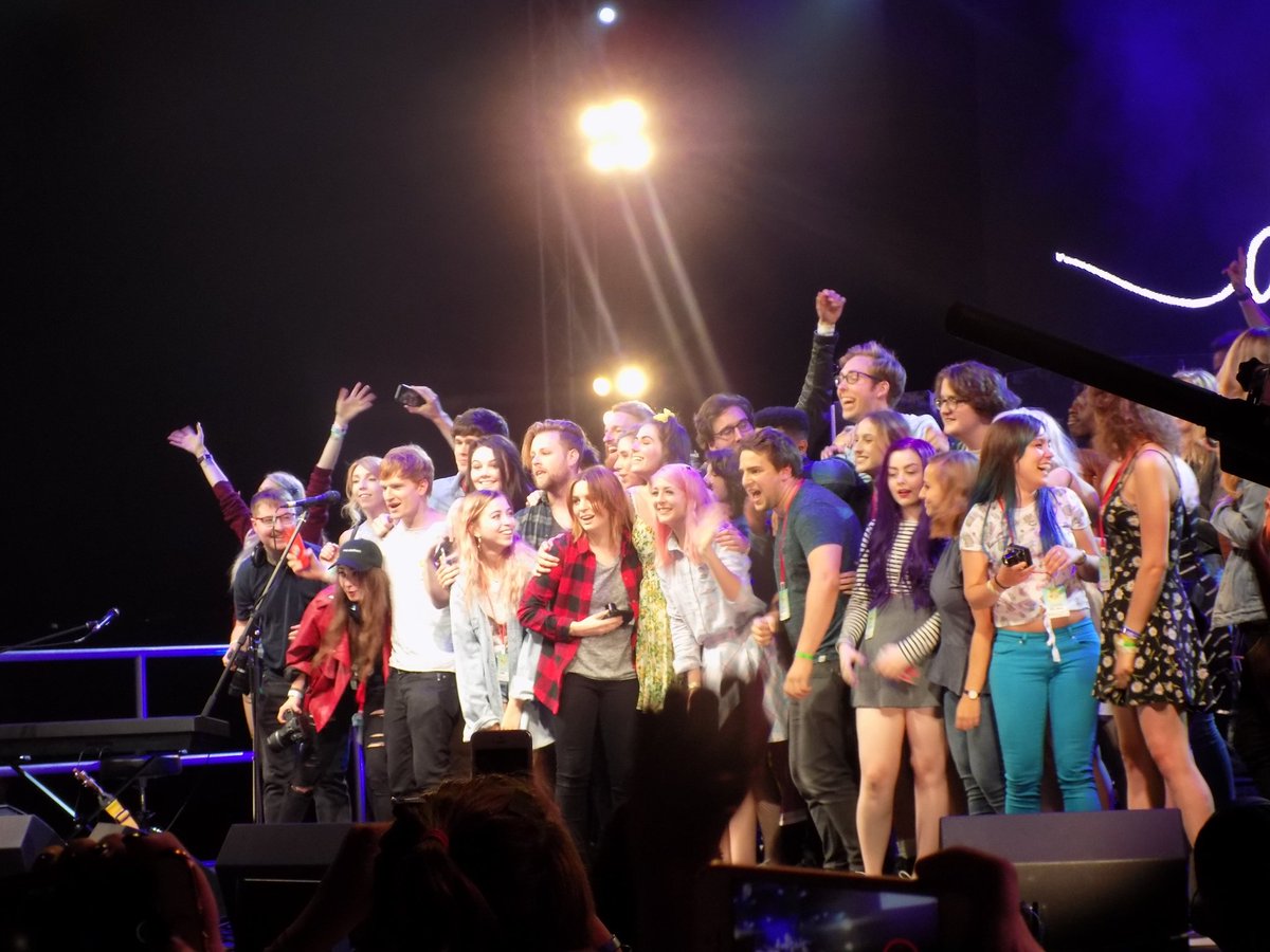 L_eighM's tweet photo. @doddleoddle how times flys #Sitc2016 to #SitC2017 https://t.co/OeSLEj5g7s