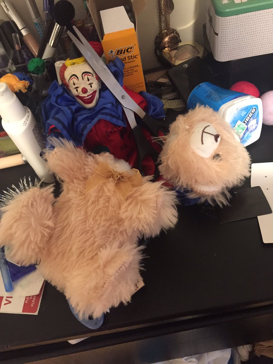 Gretal1007's tweet photo. The one day I forget #mynewplaymate, I come home to this....apparently @MyNewPlaymate doesn't like friends #ripteddy #uptonogood @atobiamd https://t.co/2sGPAPgHIB