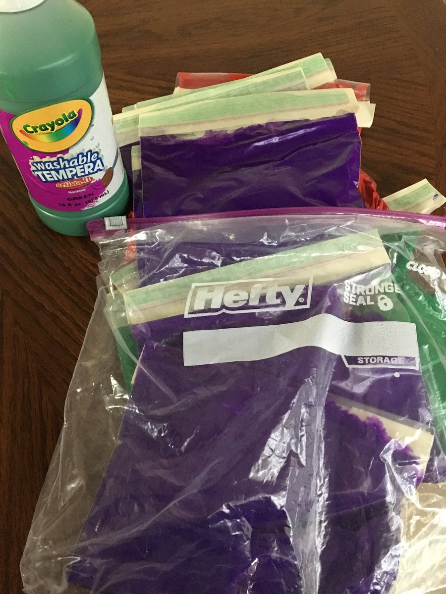 tgallob_tce's tweet photo. 22 paint bags ready for tomorrow. #alphabetpractice #iteachk #fingerpaintwithoutthemess #mrsgallobtestedthem @Taylors_Creek https://t.co/rymfxC5Jdz