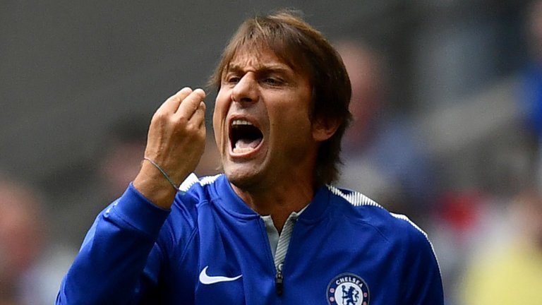 SkySportsPL's tweet photo. Sky Sports expert @Carra23 says he'll be surprised if Antonio Conte is still at @ChelseaFC in a year's time: https://t.co/65u48DXM33 https://t.co/h1BboplXLZ