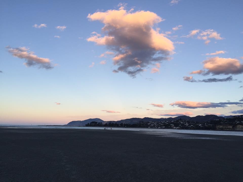 HRencken's tweet photo. A sneak peek of a few pics I will be uploading this week. Cloud color and formation. #eyeofTheBoholder #scm501 🙂 https://t.co/iDBG793pHa https://t.co/IRGvshg0Wm
