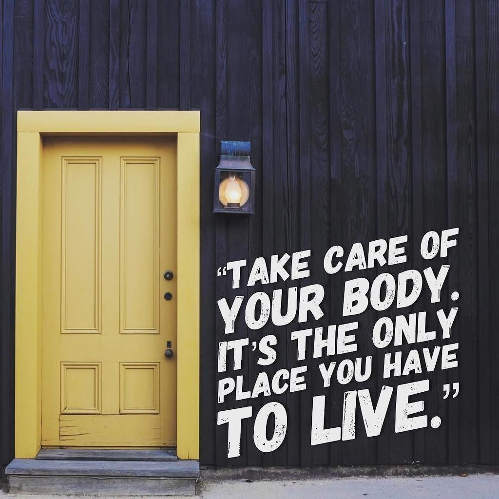 brandsteer's tweet photo. “Take care of your body. It’s the only place you have to live.” – Jim Rohn #dailyquotes #quotestoliveby #quoteofth… https://t.co/SUJOzyWdPk https://t.co/jzrLfBjbE0