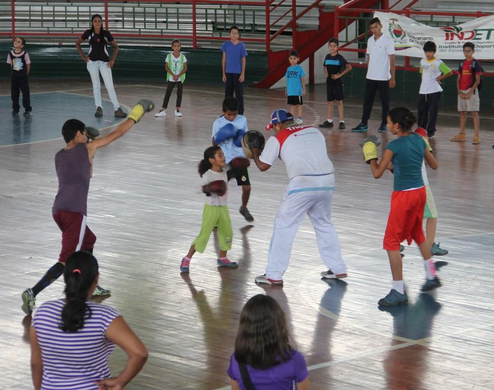 Desarrollo Plan Vacacional Corazón y Juventud <a href="/GobTrujillo/">Gobierno de Trujillo</a> @DeporteTrujillo <a href="/dinfratrujillo1/">Dirección de Infraestructura del Edo Trujillo</a> masificando el deporte educando y formando
