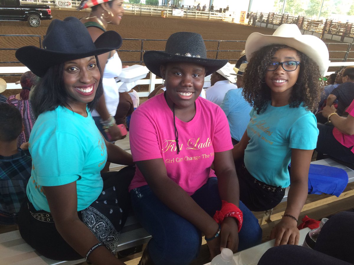 TheNew1stLadies's tweet photo. Exciting time at the #billpicket #rodeo this Saturday! Great time @GaIntlHorsePark @rockdalecitizen https://t.co/KDqA4BeE6r