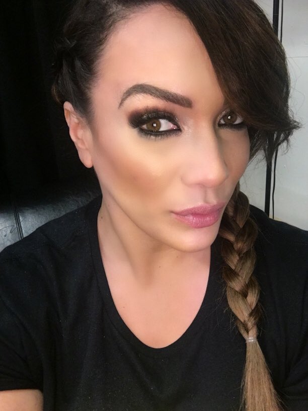 LinaFanene's tweet photo. Bayley is out..😈 Time for a new competitor for the #RawWomensChampionship match at #Summerslam. Ready for this Triple Threat 👊🏼 #RawToronto https://t.co/5rCpUGNehT