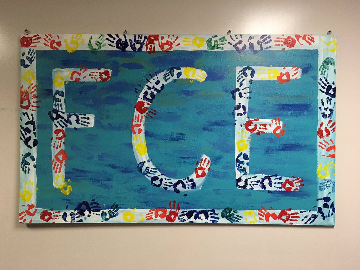 fallcreekelem's tweet image. Loving our new art room courtyard and our new murals. Way to go Mrs. Parkison. @FCEhse