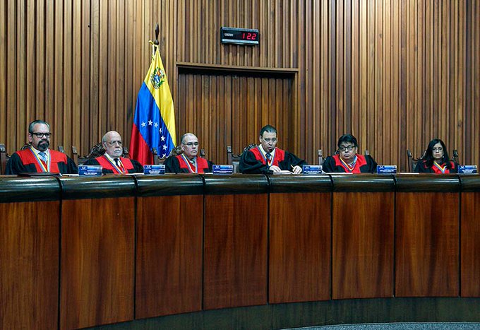 View image on Twitter