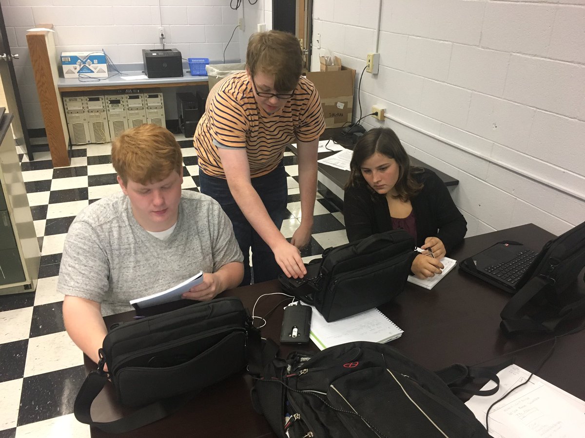 abegtrup's tweet image. Thank you Ms Ponders for inviting me to speak with AP Environmental Science on the #ZikaZappers challenge. More #dualteaching at #TheMount