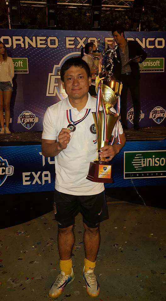 ruf0villa's tweet photo. LTA FC.. campeón que lindo es el fútbol.. https://t.co/fhfidufsNG