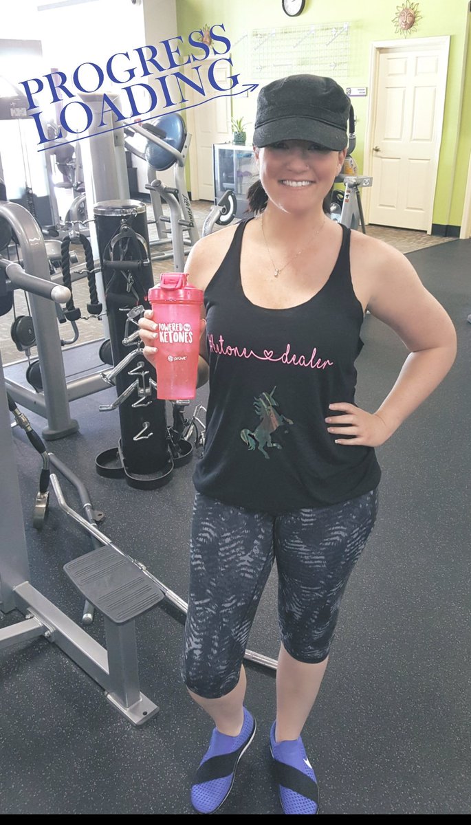 LaurieLivinLife's tweet image. #progressloading 👊 who wants to join me on my #ketone journey! Down 5 inches &amp;amp; feeling fab!💕 message me! #fatloss #MondayMotivation #fitness