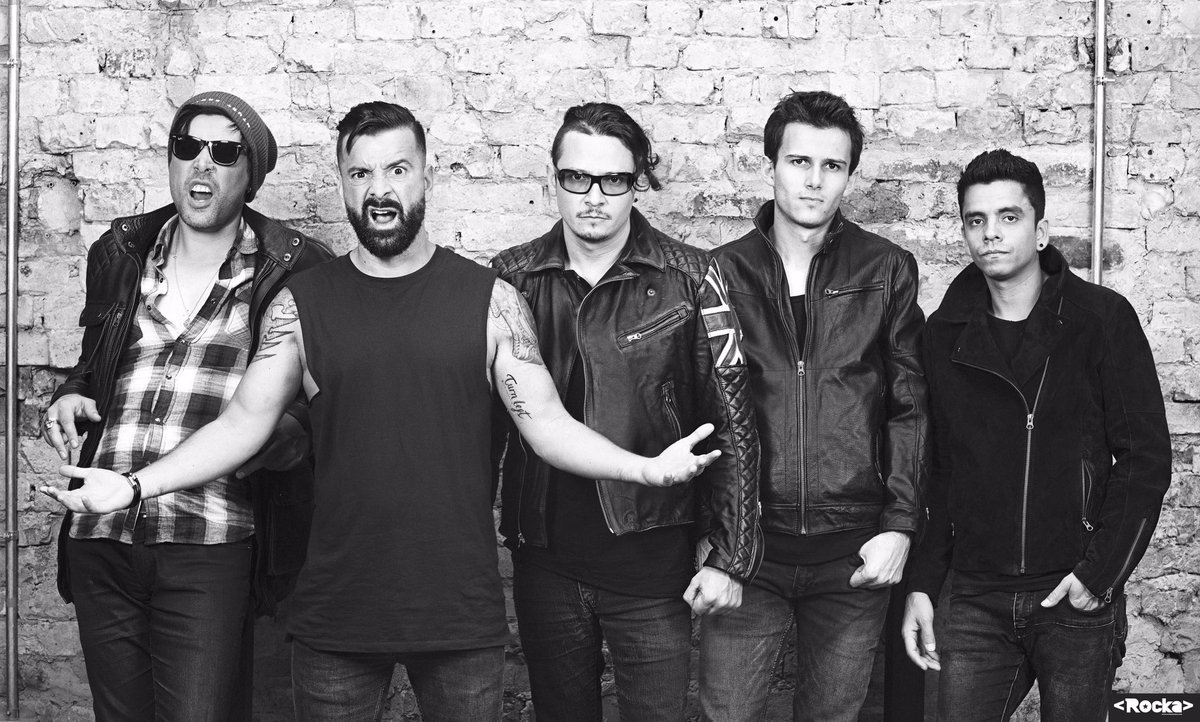 julianrocka's tweet image. La banda está de vuelta ....#rocka2017 una vez más bajo el lente de mi bro 👁📸@archangelphotostudio @rockamusica #picoftheday #SEP2017