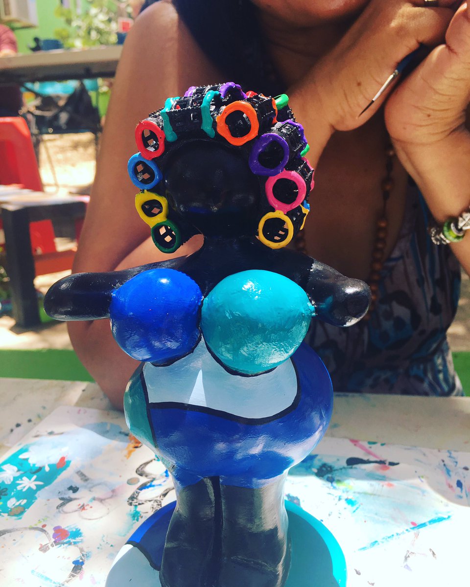ChichiCuracao's tweet photo. [SHAWAWA] Do you know the meaning of this word? culture #curacao #chichicuracao #rollers #lockenwickler https://t.co/ETXqkIRneD