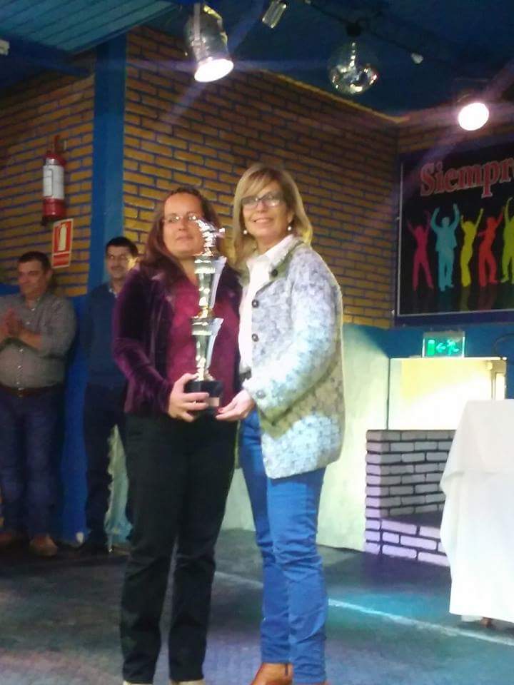 CarmenTort3000's tweet photo. Lindo domingo compartido #ClubDePescaArachanes cumple 18🎂 y felíz 17° entrega de premios y a #Las1 de la pesca!! https://t.co/txzV5oSW1Z