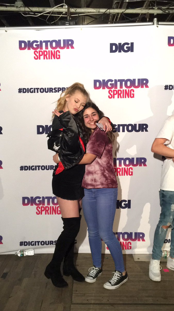 jillyyrogers's tweet photo. @beechloren02 i miss you💓 https://t.co/ItCtPARxOw