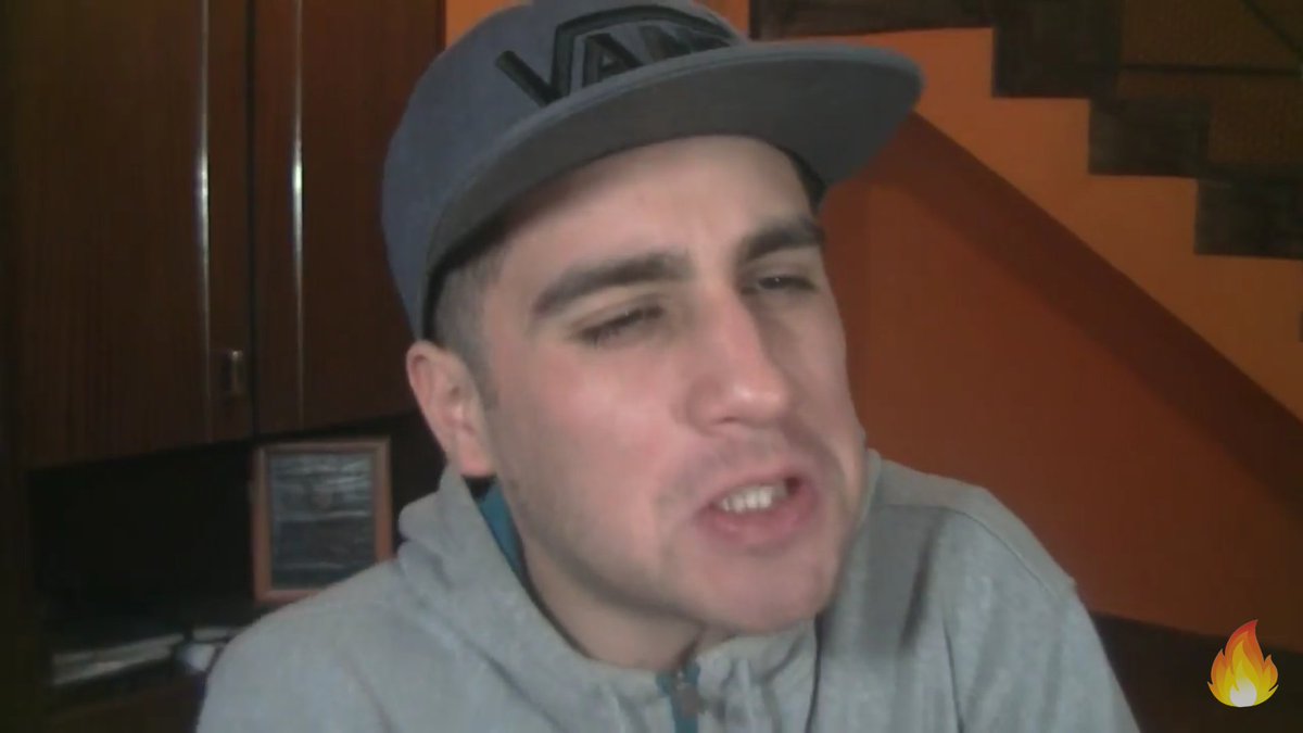 FansNicoVilla's tweet photo. Les dejo las Fotos Graciosas del Último Video de Nico😂😂😂
#VideoNuevoNicoVilla 
@Esnicovilla @TeamNicoVilla https://t.co/XV7vKzgmKz