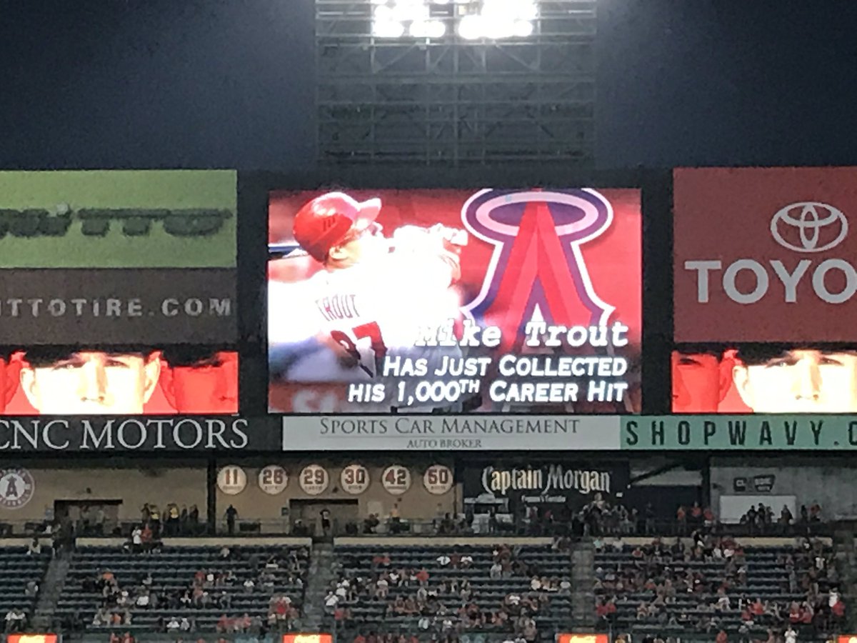 rocha3cnj's tweet photo. Happy Birthday Trout #AtTheBigA https://t.co/m7Rqf9hI9o
