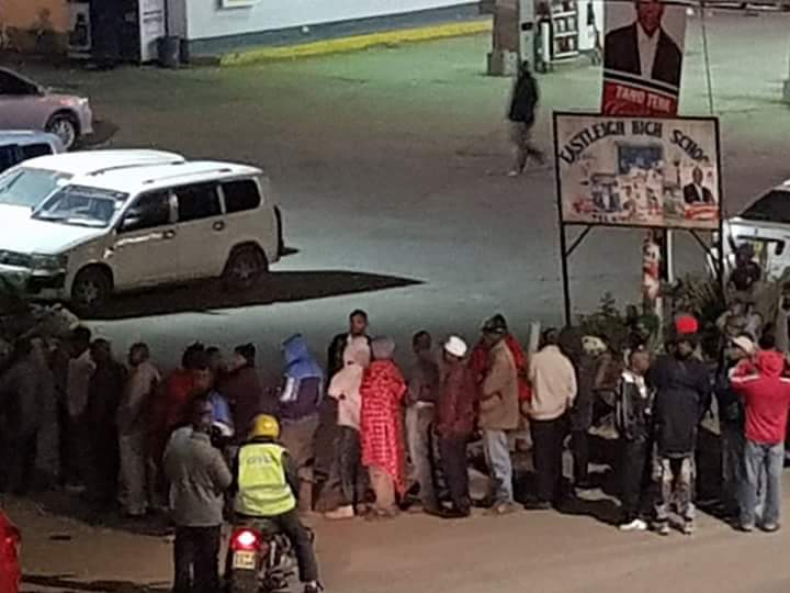 DalsoorNews's tweet photo. Xaafada #Islii ee ay #soomaalidu dagto waxaa ka bilowday safafka #doorashada.waa xili qabow daran uu dhacayo safkuna aad ayuu u dheer yahay. https://t.co/Ic1k41YZxL