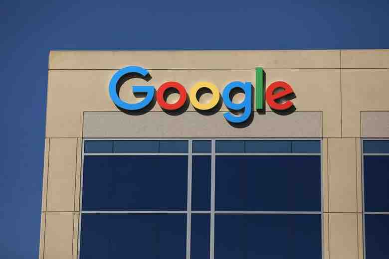 Radio1Rai's tweet photo. NEWS/ #Usa #Google licenzia dipendente autore di doc antidiversità.Aveva scritto che disuguaglianze di genere dovute a differenze biologiche https://t.co/xIJ6LVMhhZ