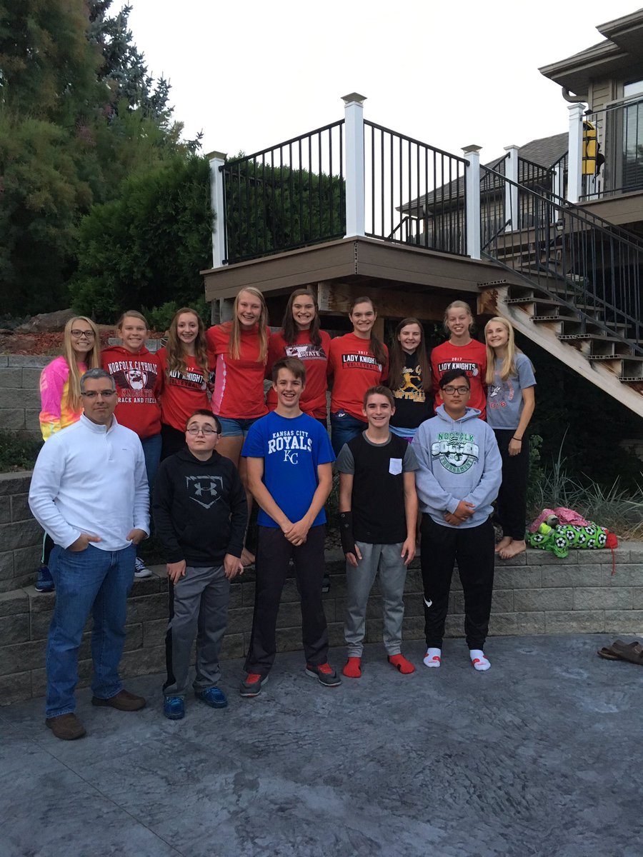CheerNchs's tweet photo. @NorfolkCatholic Builders Club end of year party! @NorfolkKeyClub ..here they come! https://t.co/XQEKMAPQVi