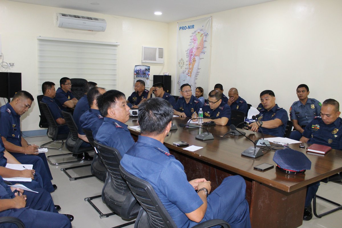 pnp_rpcrdpro18's tweet photo. PSSUPT ROLANDO MIRANDA, RCDS presided the Staff Conference last August 7, 2017, held at PRO18 Conference Room. https://t.co/sG56IF0KuK