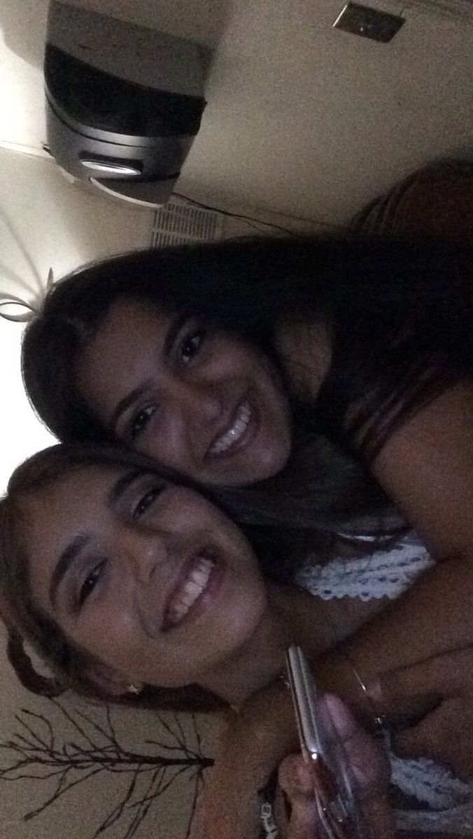 srishhtiii's tweet photo. happy 19th birthday to my fav leo and my best friend. you LIT up my life and 148 miles ain't got shit on us! i love you w all my heart❤️✌🏼🌻 https://t.co/WGNw10jHjw