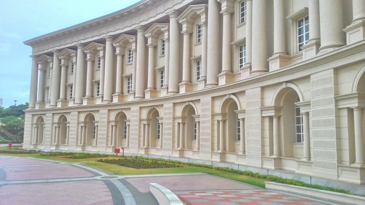 Niru__n's tweet photo. Beauty of infosys ❤ #Myclicks #mysore #gec2 😊 https://t.co/zLyA7leq2p